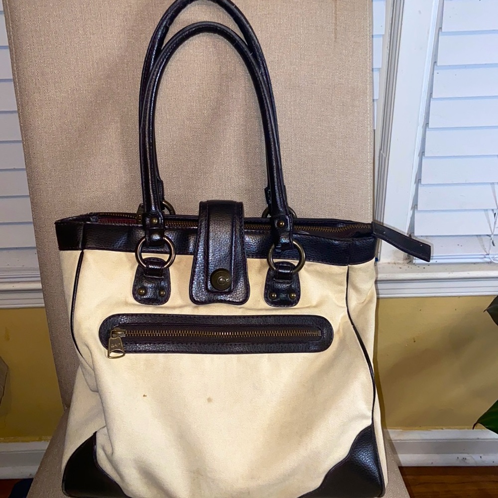 🌺🌺GAP HANDBAG 🌺🌺 - Picture 3 of 11
